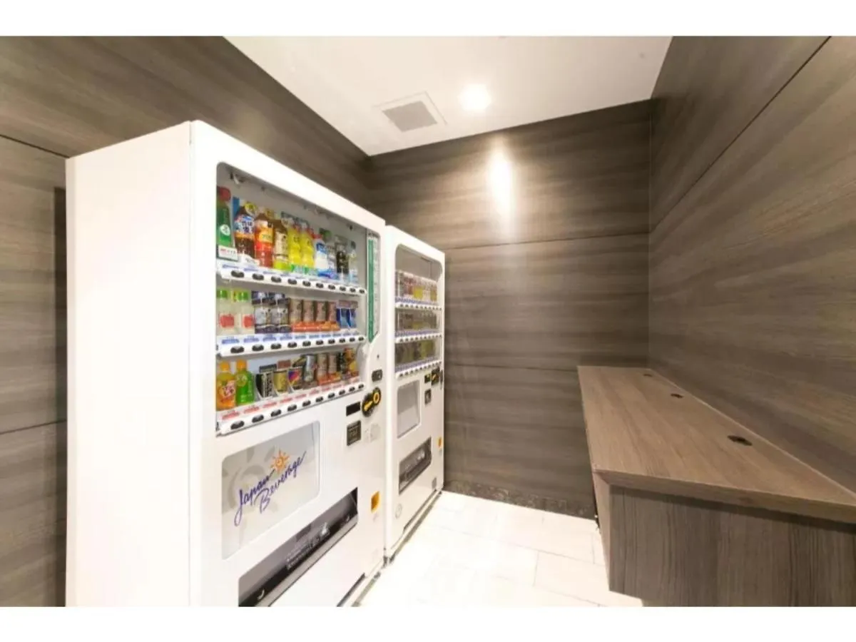 R&B Hotel Shin Osaka Kitaguchi - Vacation Stay 15196V 0*,